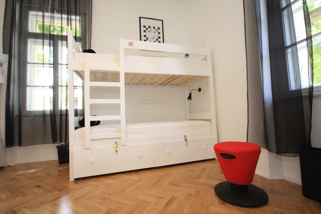 Hostel The *
